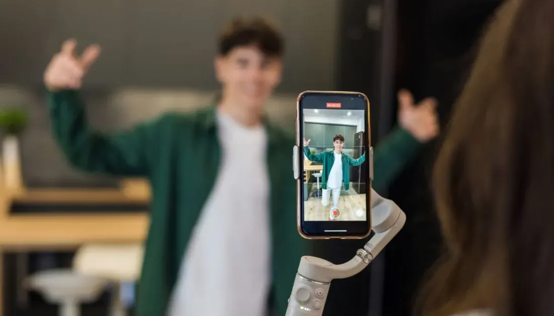 How to Become an Instagram Influencer in 2026