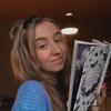 cait_reads's TikTok profile picture